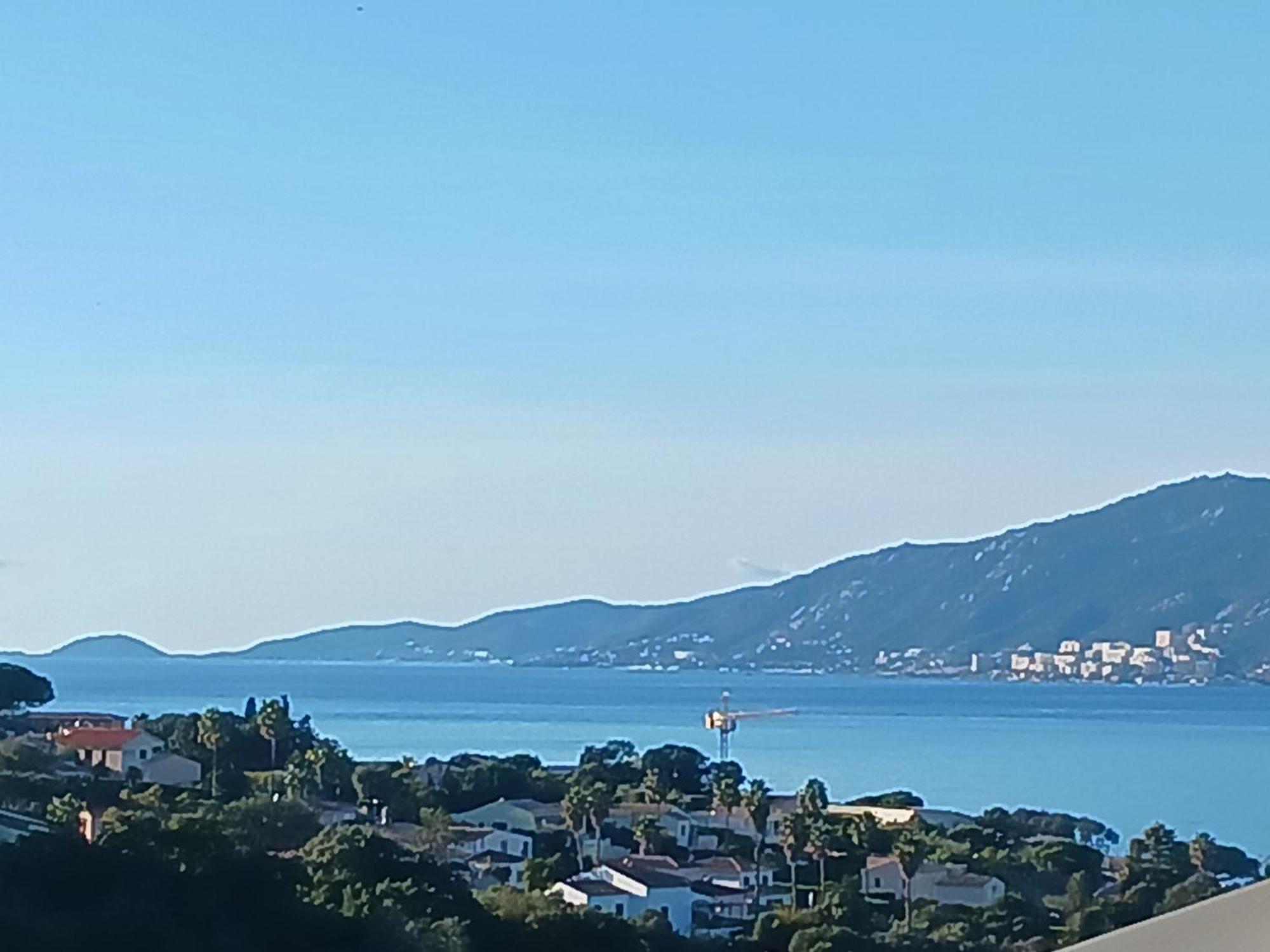Studio avec terasse vue mer Porticcio  Extérieur photo